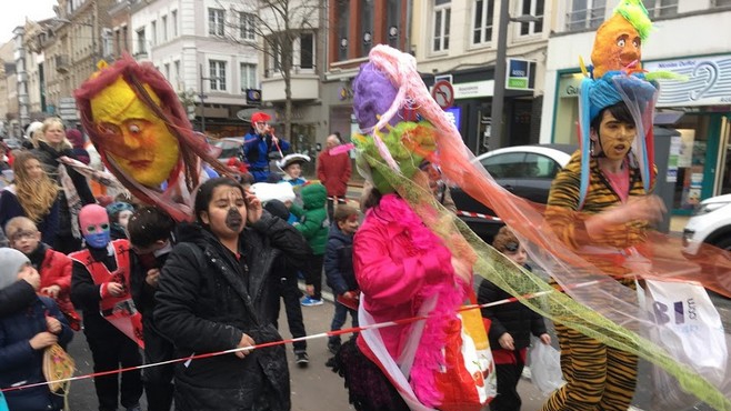 A Calais, 1500 enfants des centres de loisirs ont défilé pour le carnaval !