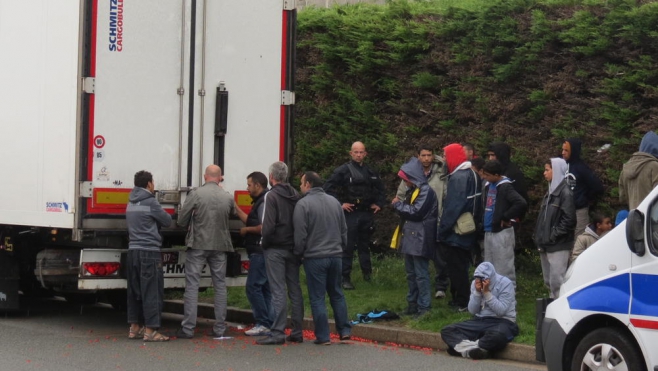 Un migrant est mort aprés avoir sauté d'un camion samedi