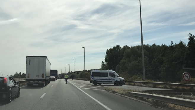 Calais : L'A16 prise d'assaut ce midi par 100 migrants