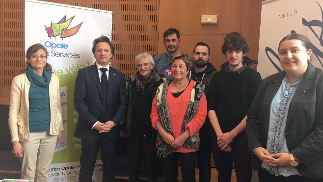 Signature d’une convention entre Opale Vélo Services et la ville de Calais