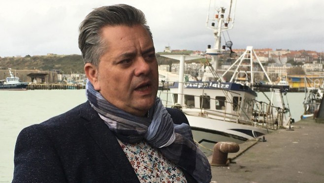 Licences de pêche: le port de Calais et le Tunnel bloqués ce vendredi 