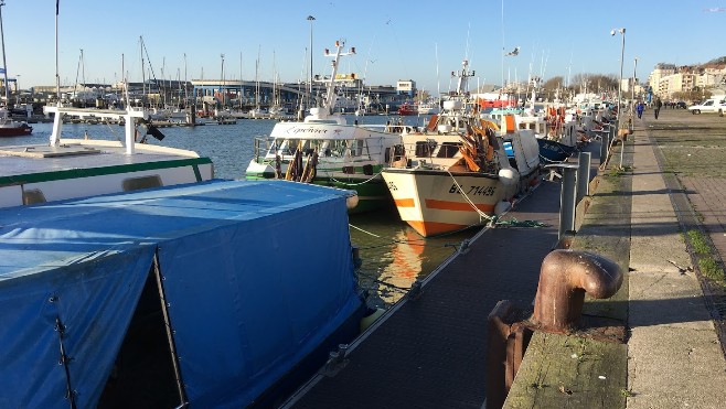 Licences de pêche : les pêcheurs vont bloquer ce vendredi le Tunnel sous la Manche et le port de Calais.
