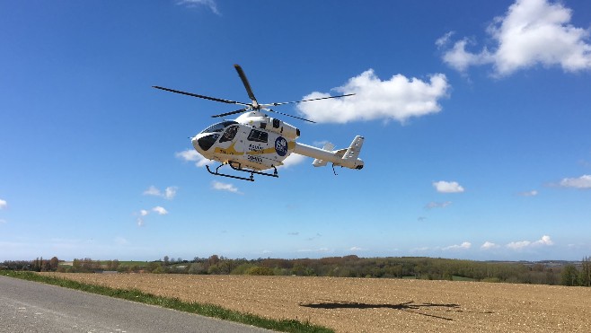 A16 : 4 blessés dont 3 graves après une collision entre un camping-car et une voiture. 