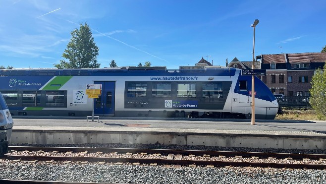 Saint-Omer: une sexagénaire se jette sous un train reliant Calais à Lille 