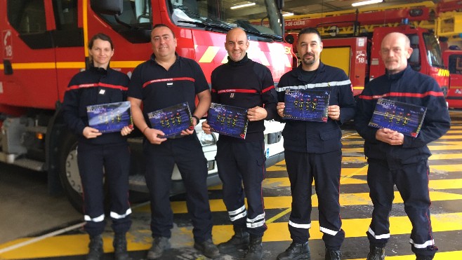 Les sapeurs-pompiers de Calais ont débuté la vente de leurs traditionnels calendriers