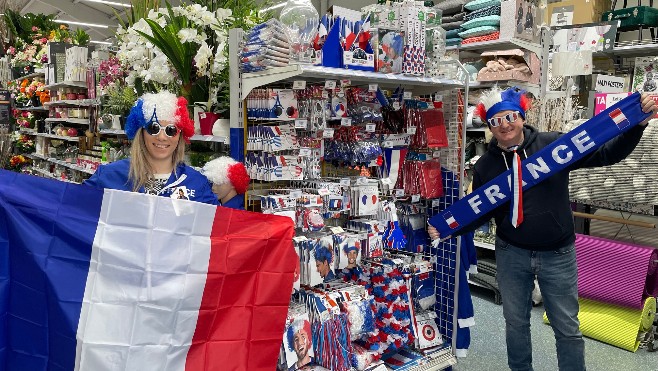Demi-finale des Bleus: on s'attend à un regain de fréquentation dans les magasins de décoration festives