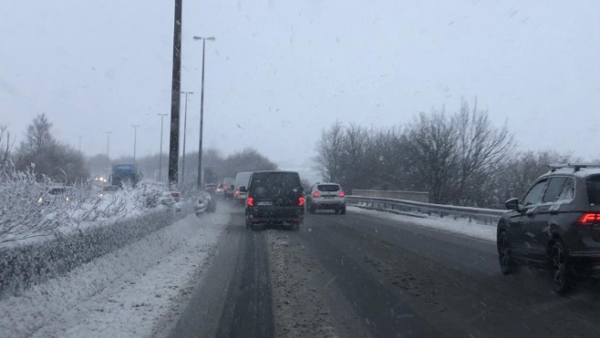 Prudence sur les routes, la neige est au rendez-vous dans le calaisis, la Terre des 2 Caps et le dunkerquois.