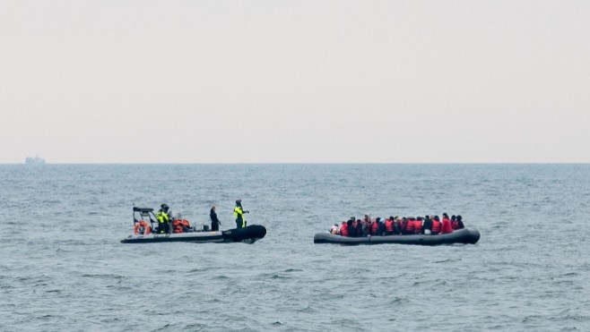 Sauvetage de 63 personnes dans le détroit du Pas-de-Calais