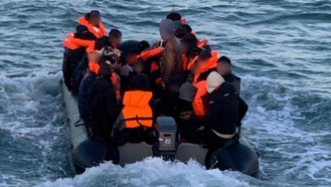 872 migrants ont traversé la Manche samedi !