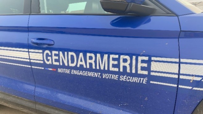 Aubin-Saint-Vaast : accident entre deux voitures dont une de gendarmerie