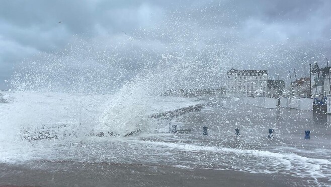 La tempête Benjamin vue depuis la digue de Wimereux