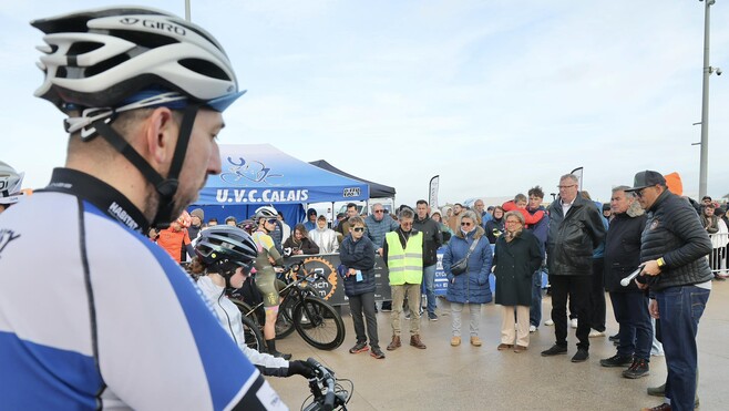 Calais rend hommage à Cindy Morvan: une procession cycliste chargée d’émotion