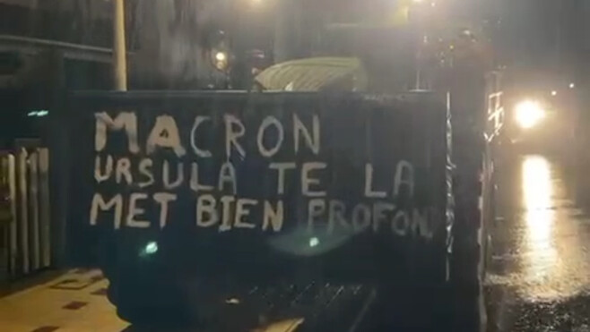 Des dizaines d'agriculteurs postés devant la villa des Macron au Touquet 