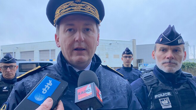 Calais: la moitié d’un camp de migrants démantelée ce matin au Virval.