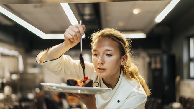 AIDE CUISINIER H/F - AULT