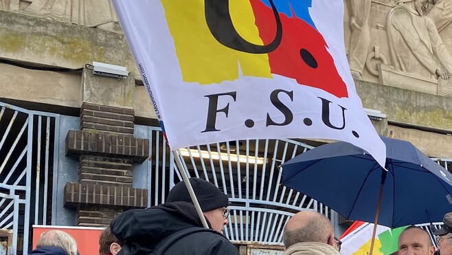 Mobilisation contre les fermetures de classes : enseignants et parents se mobilisent dans les Hauts-de-France