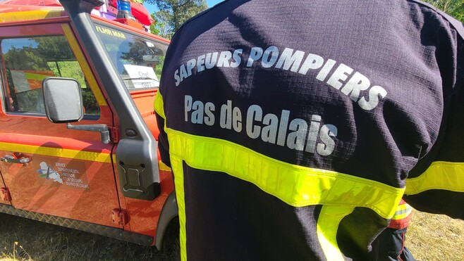 Guînes : 3 adolescents à scooter refusent la priorité à une voiture, 1 blessé grave