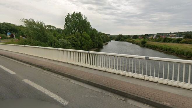 Drame à Saint-Léonard : le corps d’un homme repêché dans l’eau près du pont de la Nationale 1