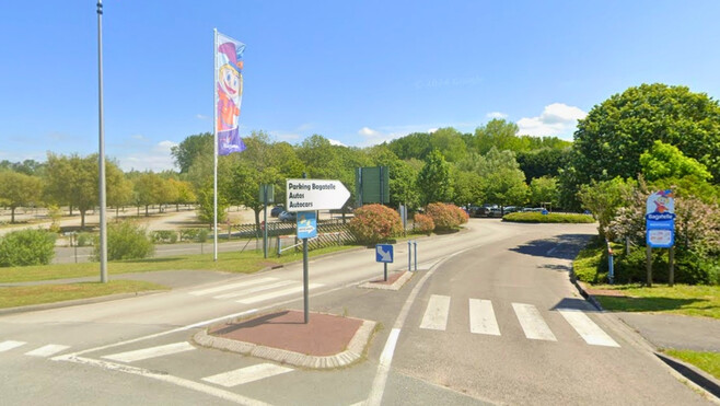 Rang-du-Fliers : un chien enfermé dans une voiture sur le parking de Bagatelle