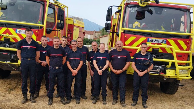 Feux de forêt : des pompiers du Pas-de-Calais en renfort dans le sud de la France