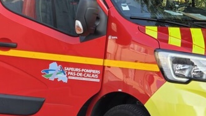 Éperlecques : un homme grièvement blessé après une chute d’un véhicule.