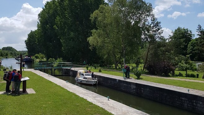 Ailly-sur-Somme : une rivière artificielle de 40 mètres pour aider les poissons à franchir le barrage