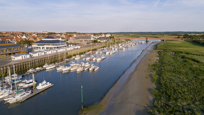 Étaples : deux femmes tombent à l’eau dans le port, l’une transportée à l’hôpital