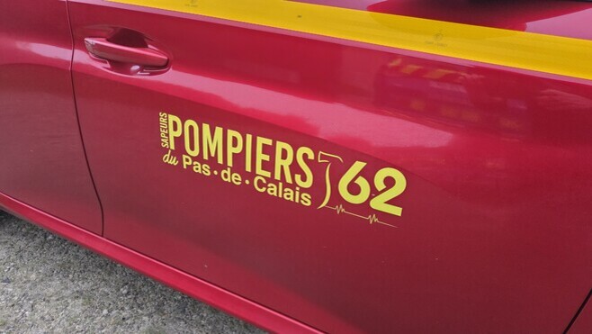 Sainte-Marie-Kerque : une voiture fait plusieurs tonneaux, une jeune conductrice de 18 ans hospitalisée