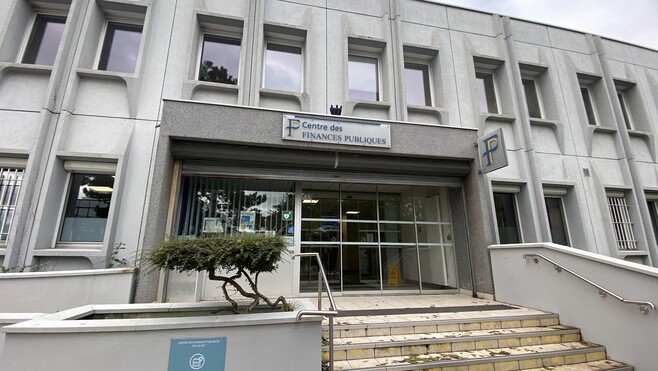 Calais : les agents du centre des impôts grelottent, le réseau de chaleur peine à se lancer !