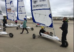 GPS des vacances : découvrez le char à voile à Berck sur Mer.