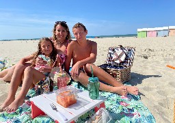 Les touristes profitent des derniers rayons du soleil avant la rentrée