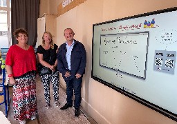 Rentrée: à Etaples, 16 classes ont été équipées d'un écran numérique interactif