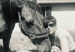 Cavalière décédée à Offekerque : sa soeur lui rend hommage