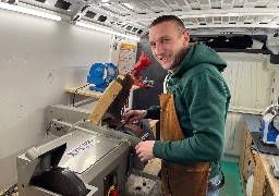 Un habitant de Rang-du-Fliers fait renaître le métier de rémouleur