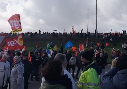 Un pompier d’Ardres suspendu pour avoir manifesté sur l'A16