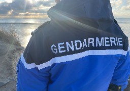 A Oye-Plage, un gendarme prend un coup de couteau à la main, d'un migrant.