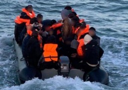872 migrants ont traversé la Manche samedi ! 