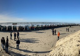 150 tracteurs sur la plage du Touquet ce vendredi après-midi