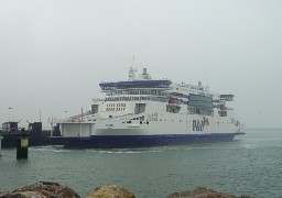 A Calais, les dockers de nouveau en grève