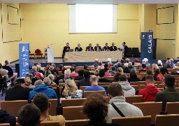 Réunion publique place Crèvecoeur à Calais : entre présentation des actions de la ville et doléances des riverains