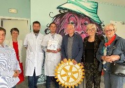 Un casque de réalité virtuelle offert au service de psychiatrie adolescents de l’hôpital de Calais