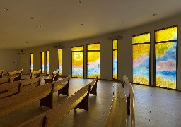 La chapelle de Sainte-Cécile-Plage magnifiée par une artiste sculpteur parisienne