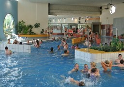 Calais : la piscine ICEO fermée jusqu’à nouvel ordre après une intoxication au chlore qui a touché 24 enfants.