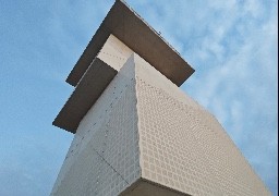 Une nouvelle capitainerie au port de Calais.