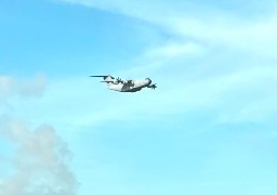 Touquet: un avion de l'armée de l'air a effectué un 