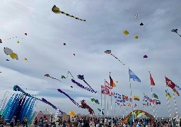 Berck-sur-mer : déjà plus de 100 000 personnes attirées par les Rencontres Internationales de Cerfs-Volants !