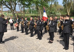 Défilés, dépôts de gerbes, remises de médailles et hommages aux figures héroïques…
