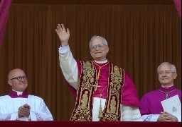 Le cardinal américain Robert Francis Prevost devient le Pape Léon XIV