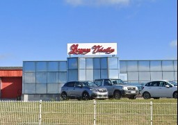 Un employé se blesse sous un chariot élévateur chez Licques volailles vendredi midi. 