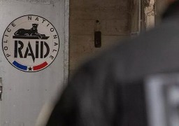 Calais : un homme retranché chez lui interpellé par le RAID 
